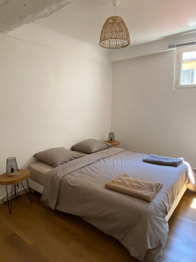 Appartement Superbe 3 Pièces Situé Dans Le Vieux-nice Nice