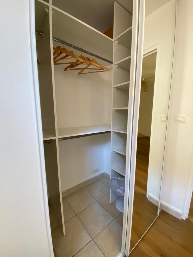 Appartement Superbe 3 Pièces Situé Dans Le Vieux-nice *